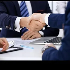 Targowy menjer gerek