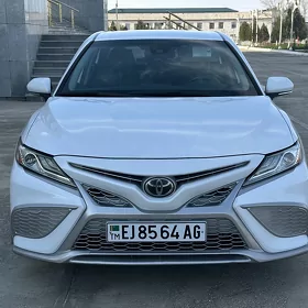 Toyota Camry 2023
