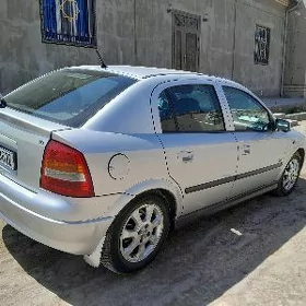 Opel Astra 2003