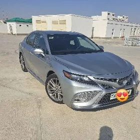 Toyota Camry 2022