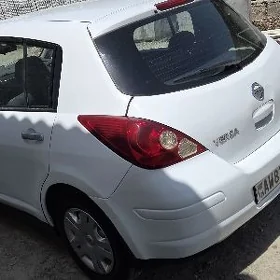 Nissan Versa 2007