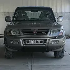 Mitsubishi Pajero 2001