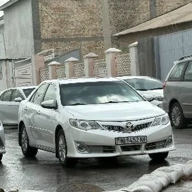 Toyota Camry 2012