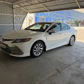 Toyota Camry 2023