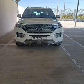 Ford Explorer 2022