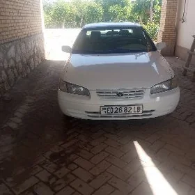 Toyota Camry 1999