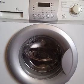 стиральная машинка LG 7КГ
