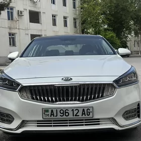 Kia Cadenza 2017