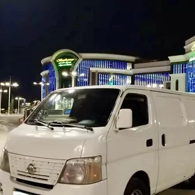 Nissan Urvan 2012