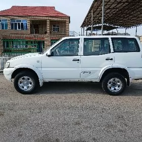 Nissan Terrano 2000
