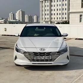 Hyundai Elantra 2021