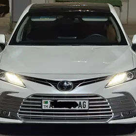 Toyota Camry 2024