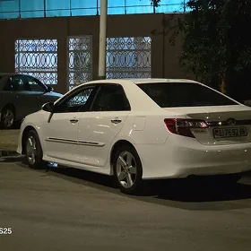 Toyota Camry 2014