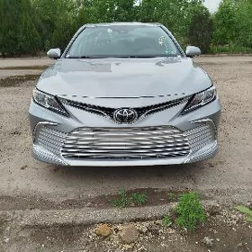 Toyota Camry 2024
