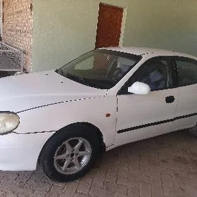 Daewoo Leganza 1999
