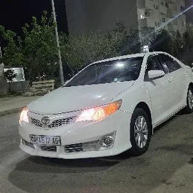 Toyota Camry 2012