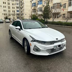Kia K5 2021