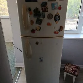 холодильник LG