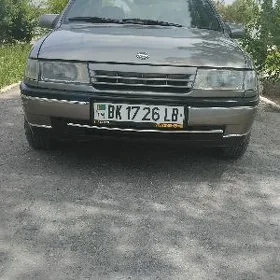 Opel Vectra 1990