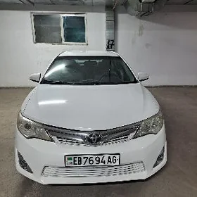 Toyota Camry 2012