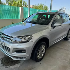 Volkswagen Touareg 2013