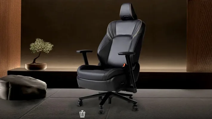 Toyota “Crown” awtomobilleriniň oturgyçlarynyň nusgasyndaky kompýuter kreslosyny çykarar