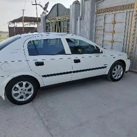 Opel Astra 1998