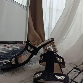 Женские шлепки