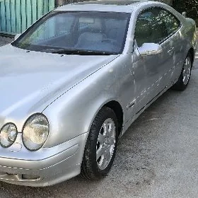 Mercedes-Benz C320 2001