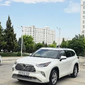 Toyota Highlander 2020