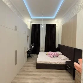 Podwoiskiy Elitka 4 kom 195m²