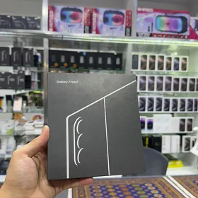 Samsung Z Fold 7. 12/256gb