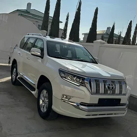 Toyota Land Cruiser Prado 2022