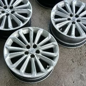 Carolla 2014 diska 17lik