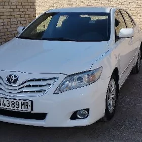 Toyota Camry 2011