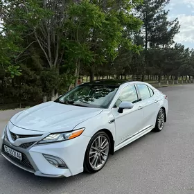 Toyota Camry 2020