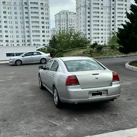 Mitsubishi Galant 2008