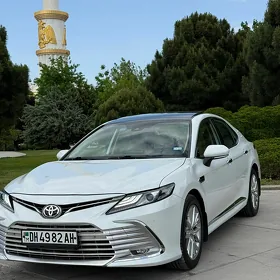 Toyota Camry 2023