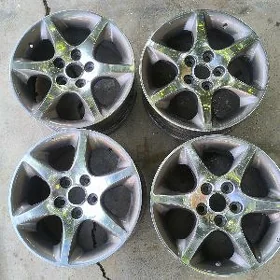 16 lik toyota diska 🛞