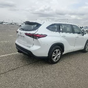 Toyota Highlander 2022