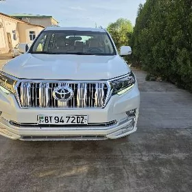 Toyota Land Cruiser Prado 2022