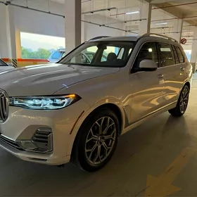 BMW X7 2022