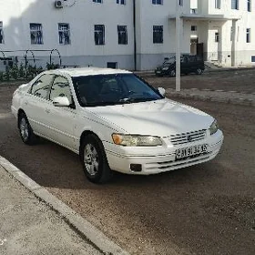 Toyota Camry 1999