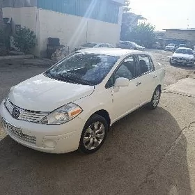 Nissan Versa 2010
