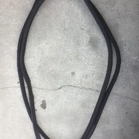 mersedes e350 stoyka rezin