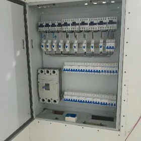 Elektrik işgär gözleýän