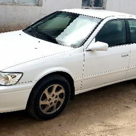 Toyota Camry 2001
