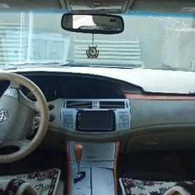 Toyota Avalon 2005