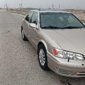 Toyota Camry 2001