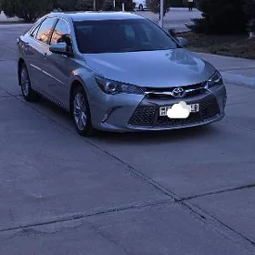Toyota Camry 2017